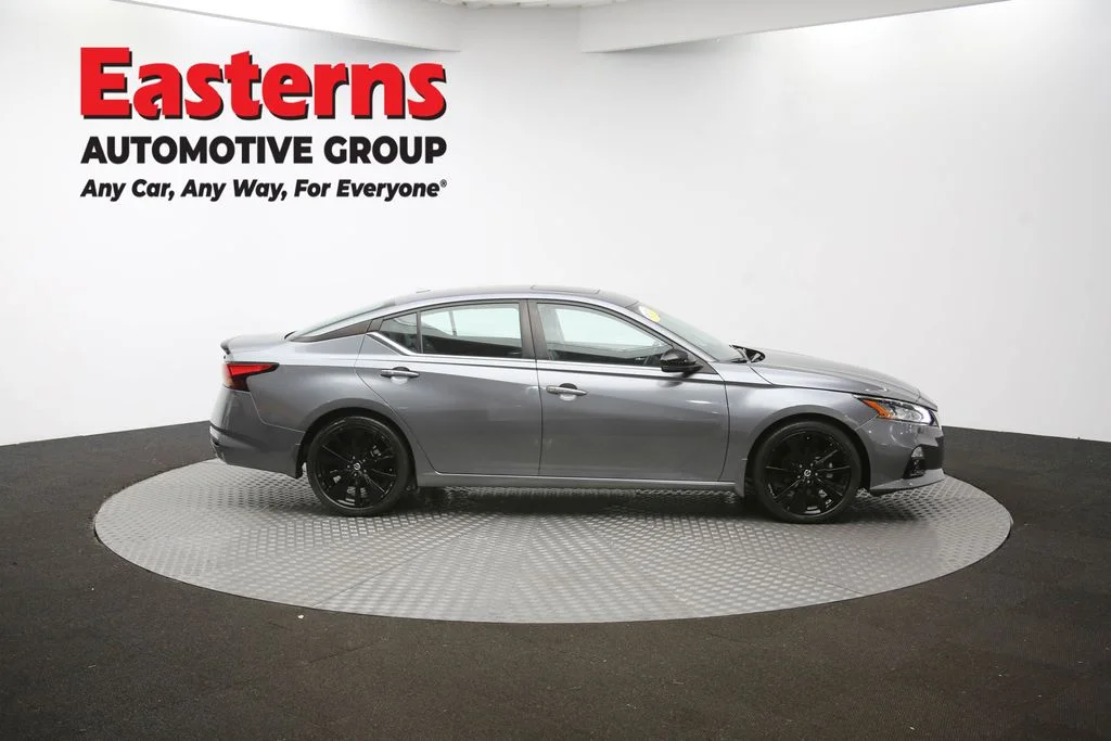 Used 2022 Gray Nissan 2.5 SR image 43
