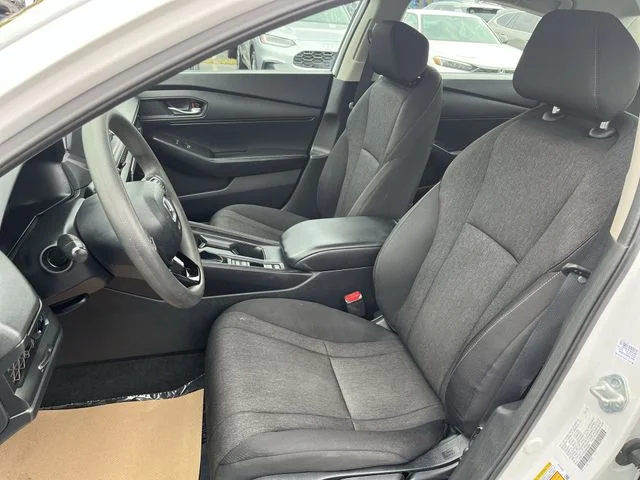 Used 2025  Honda LX image 15