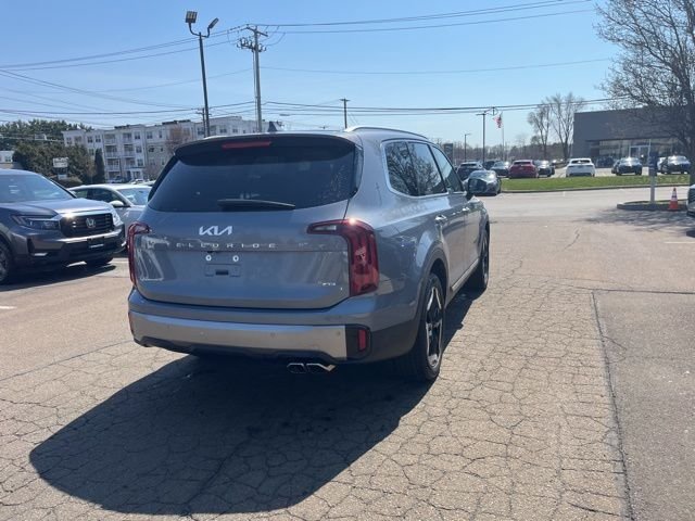 Used 2025 Silver Kia S image 14