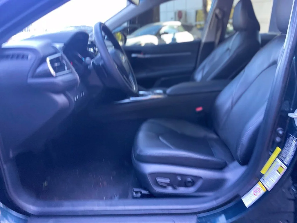 Used 2018 Aqua Toyota XSE V6 image 20