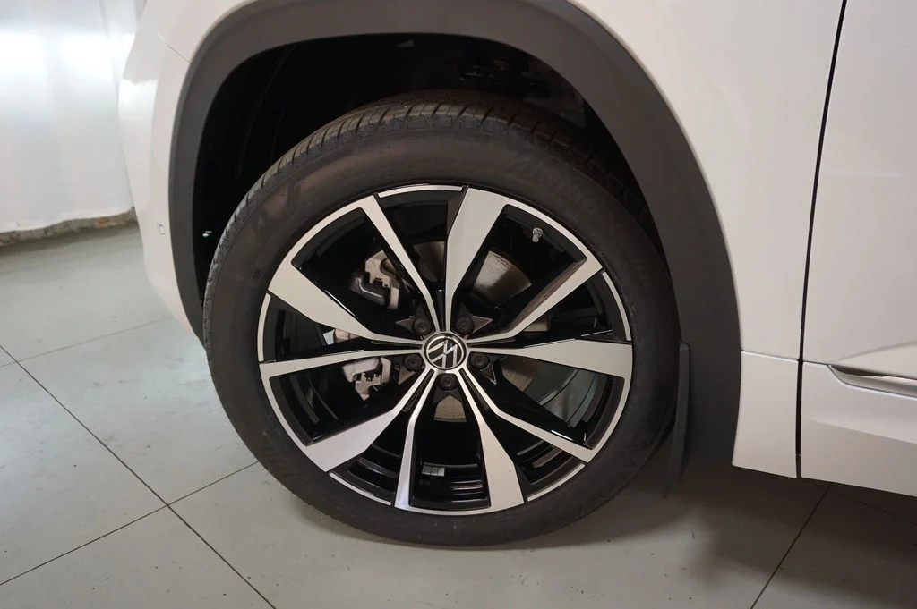 New 2026 Opal White Volkswagen 2.0T SEL Premium R-Line image 36