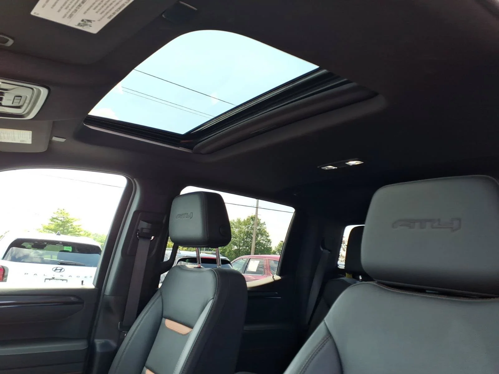 Used 2026 Summit White GMC AT4 image 25