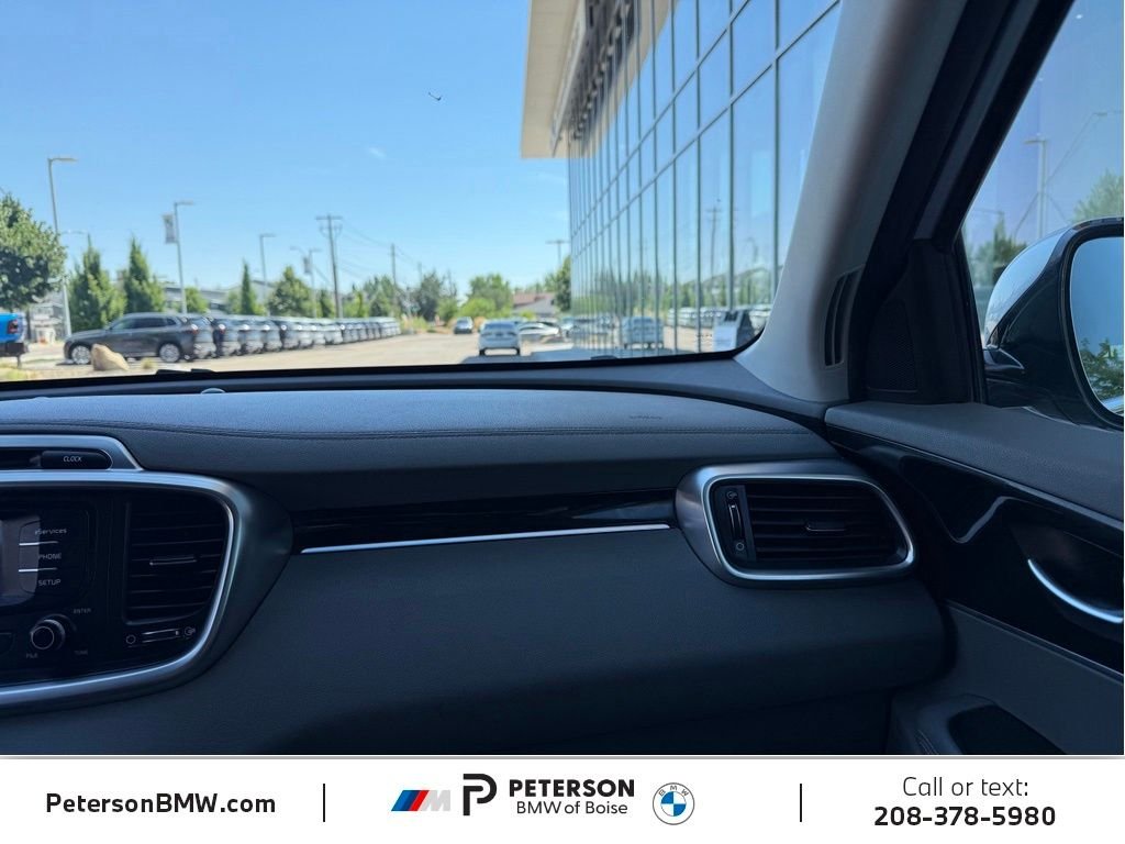 Used 2016 Silver Kia EX image 36