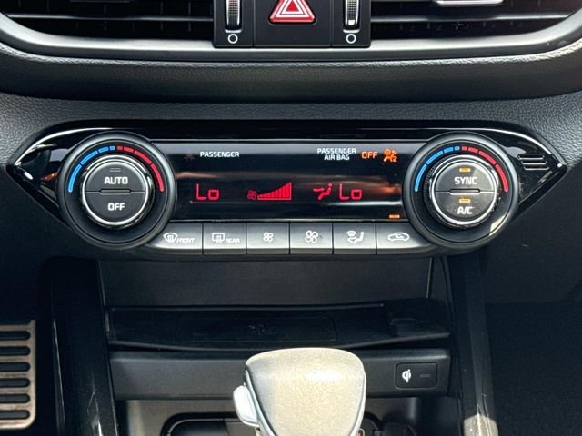 Used 2024 Blue Kia GT image 20