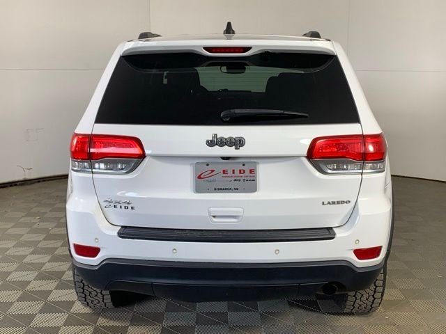 Used 2017 White Jeep Laredo image 11