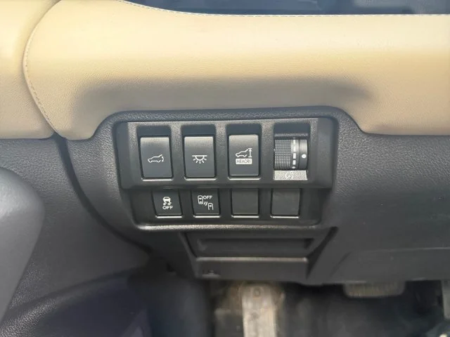 Used 2022 Gray Subaru Touring image 18
