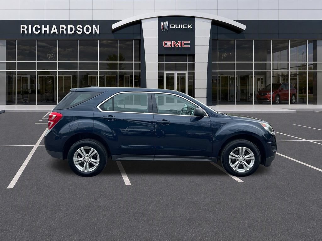 2017 Chevrolet Equinox LS - Photo 8