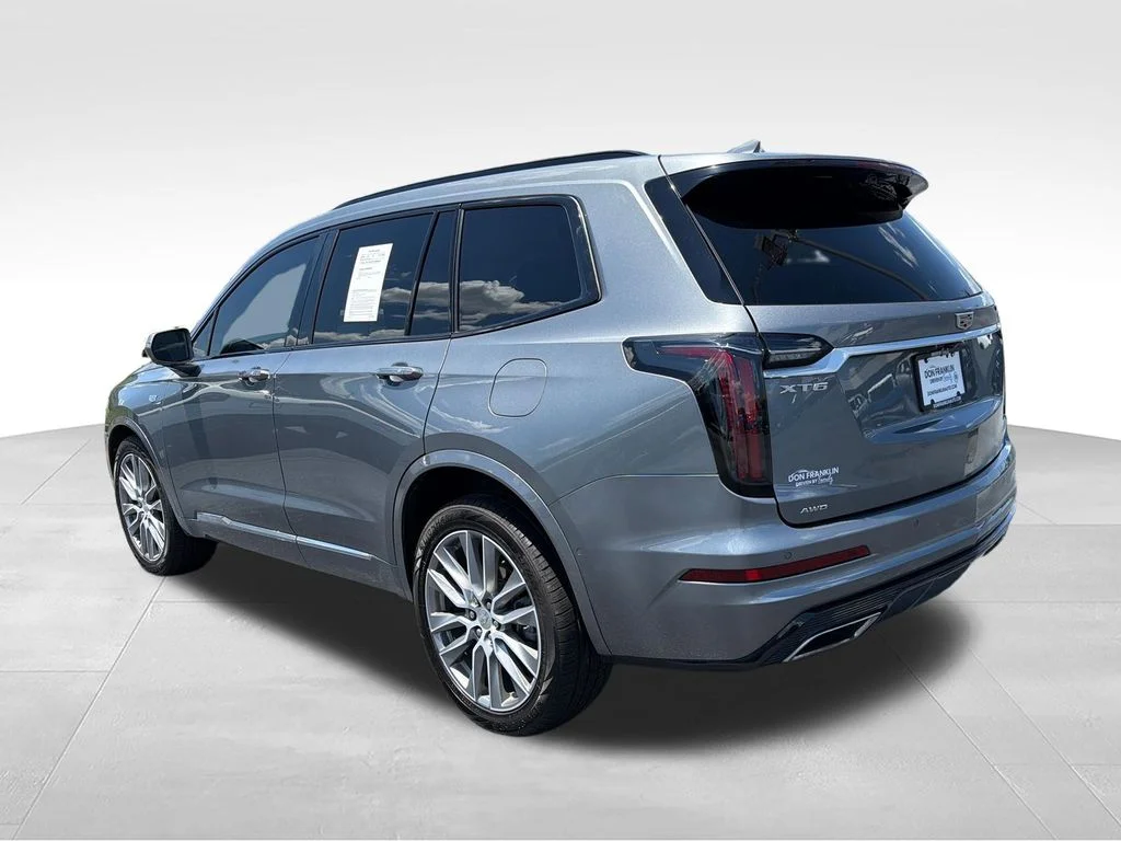 Used 2020 Gray Cadillac Sport image 3