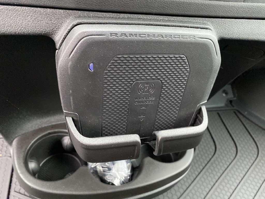 Used 2025 Red Ram High Roof image 15