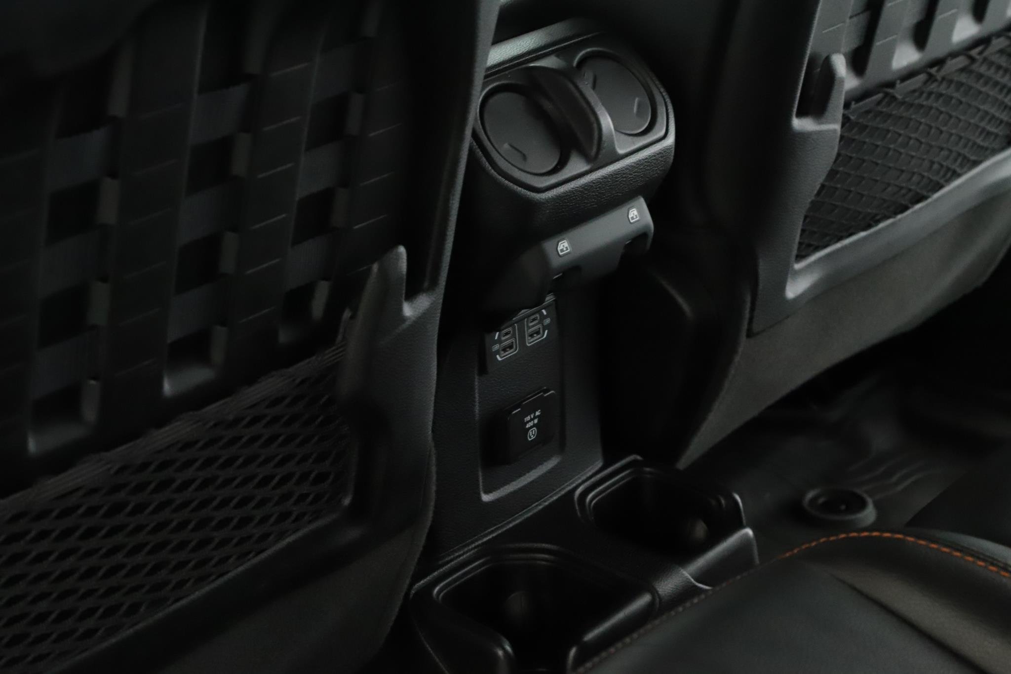 Used 2021 Black Clearcoat Jeep Mojave 4x4 image 6