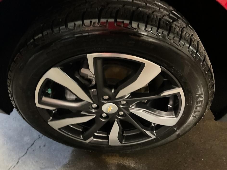 Used 2022 Red Chevrolet LT image 14