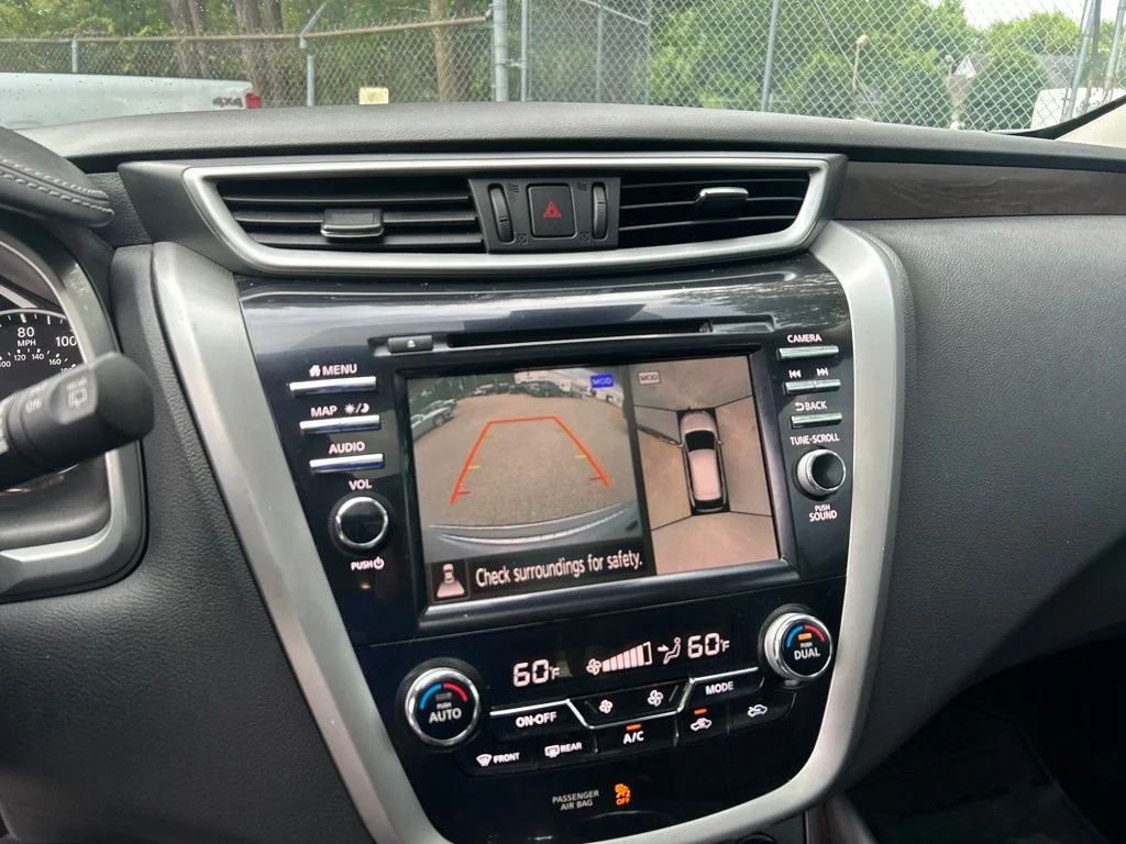 Used 2021 Gray Nissan Platinum image 20