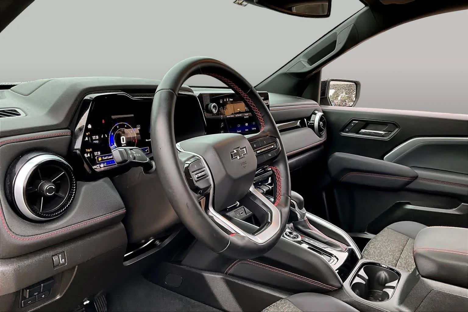 Used 2024 Sterling Gray Metallic Chevrolet 4WD Z71 image 17