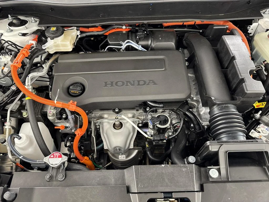New 2026 Platinum White Pearl Honda Sport-L image 16