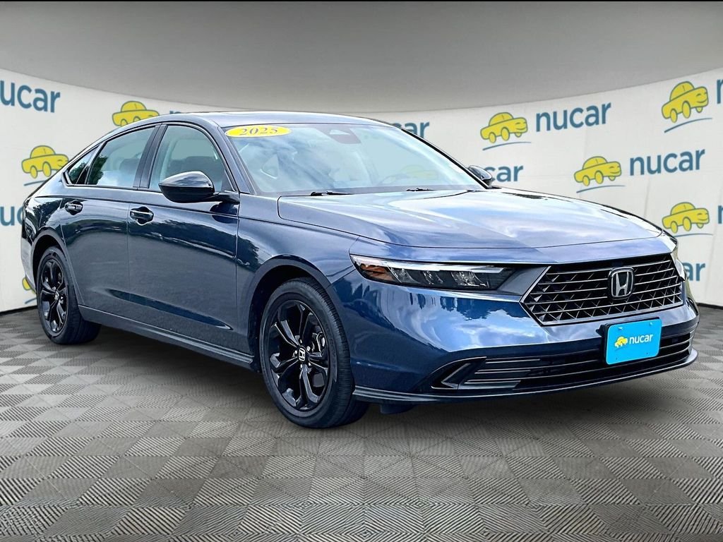 Used 2025 Blue Honda SE image 1