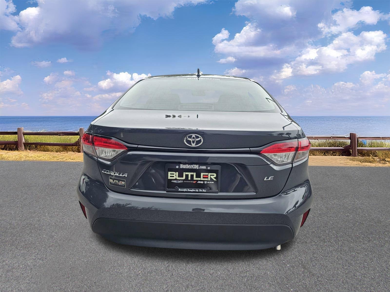 Used 2025 Underground Toyota LE image 9