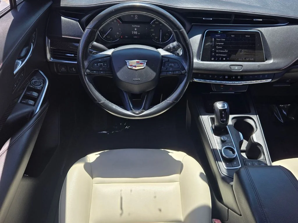 Used 2019 Silver Cadillac Sport image 14