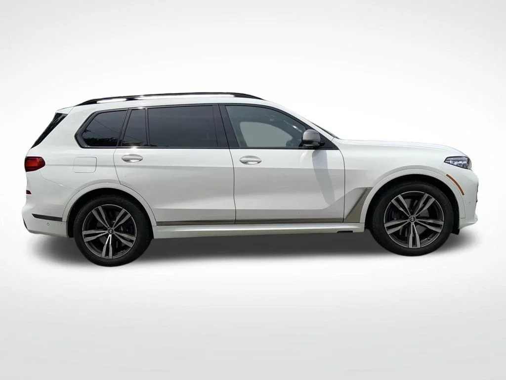 Used 2020 White BMW M50i image 4