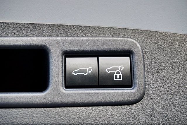 Used 2024 White Lexus 350 image 13