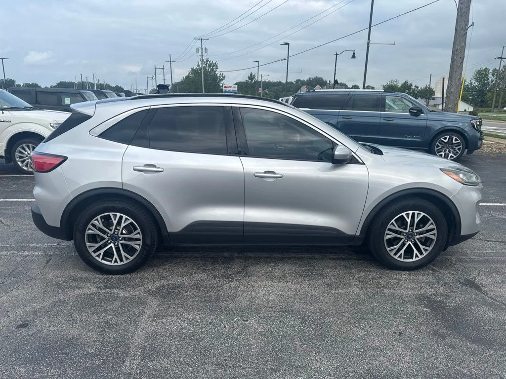 Certified Used 2020 Ingot Silver Ford SEL image 2