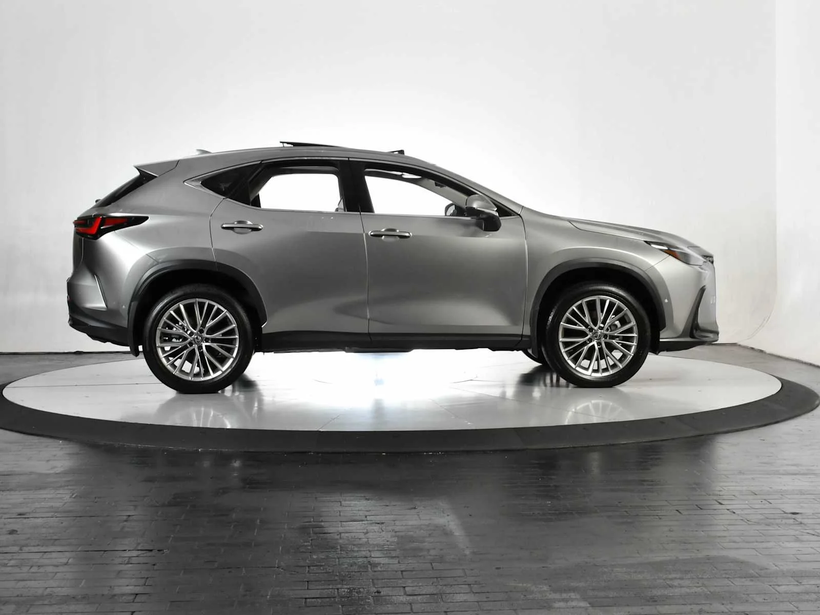 Certified Used 2026 ATOMIC SILVER Lexus Luxury image 8