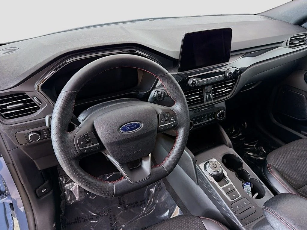 Used 2025 Vapor Blue Metallic Ford ST-Line image 18