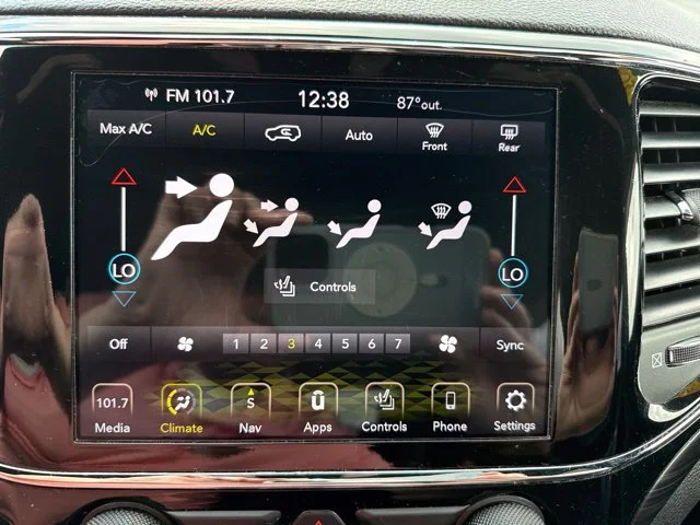 Used 2021 Red Jeep Laredo X image 20