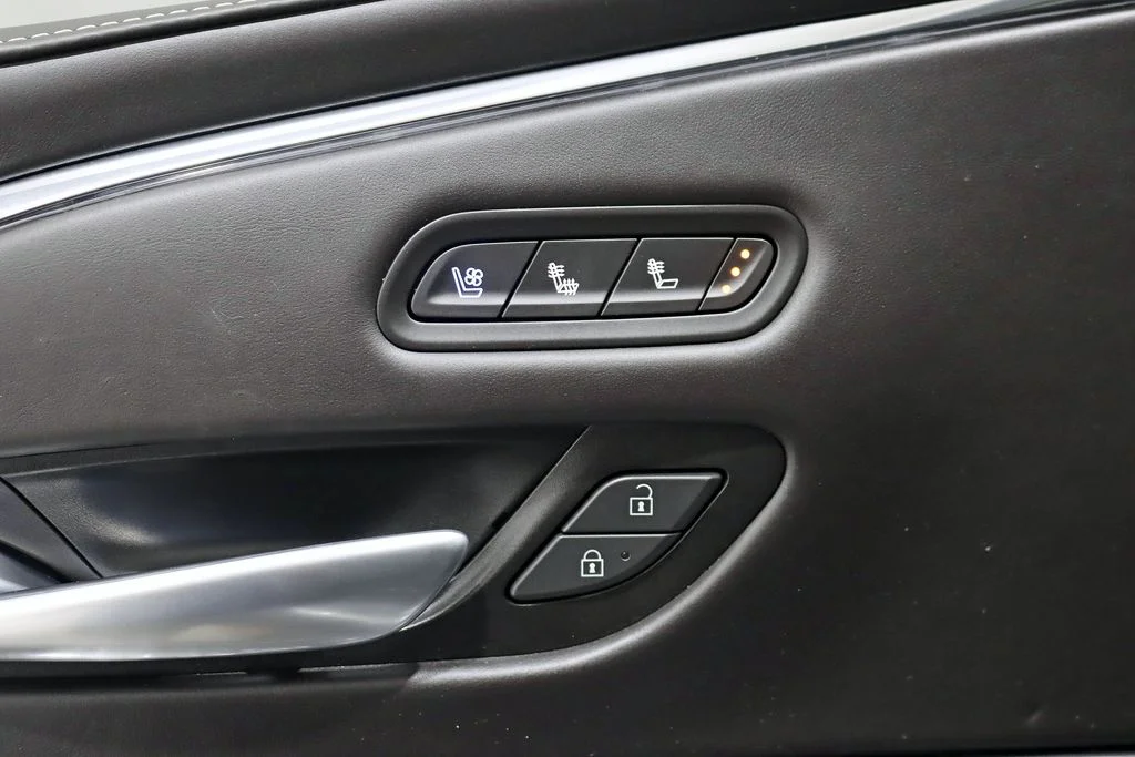 Used 2024 White Cadillac V-Series image 42