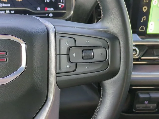 Used 2025 Silver GMC SLT image 26