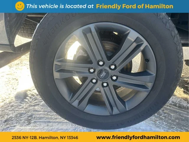 Used 2023 Gray Metallic Ford Lariat image 57