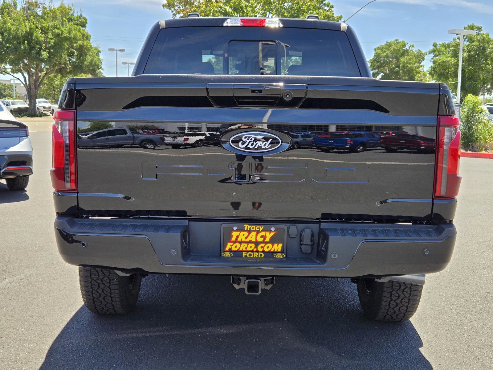 New 2026 Agate Black Metallic Ford XLT image 5