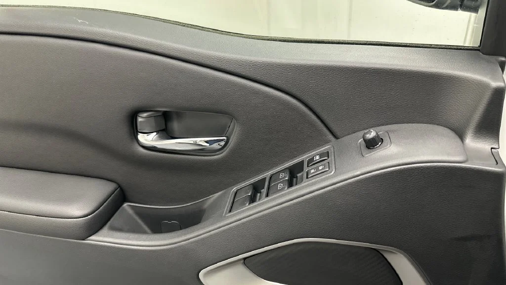 2026 Nissan Frontier SV - Photo 15