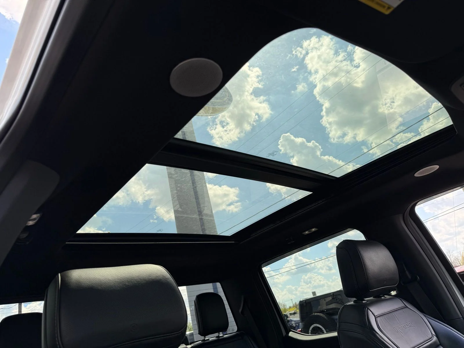 Used 2023 Oxford White Ford Raptor image 9