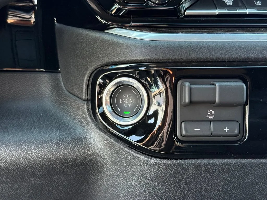 New 2026 Summit White GMC SLE DRW image 25