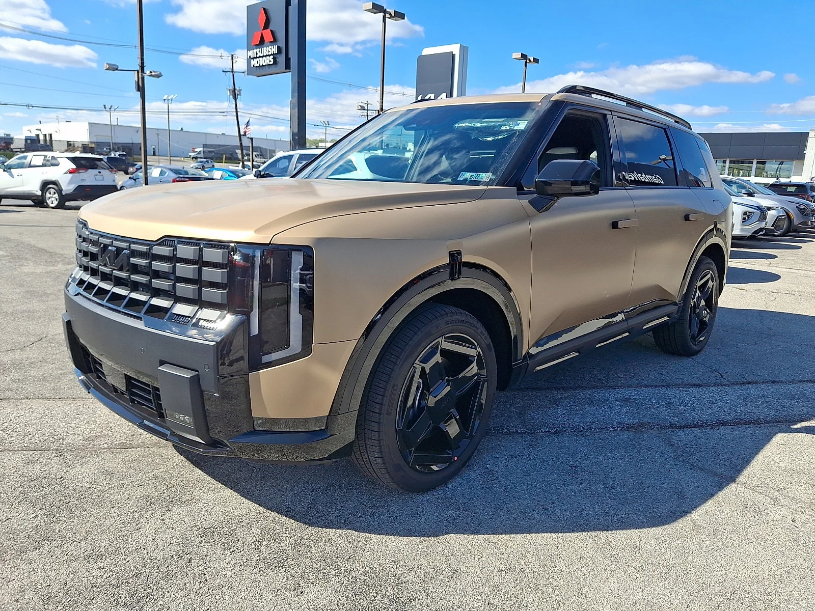 New 2027 Brown Kia X-Line EX image 4