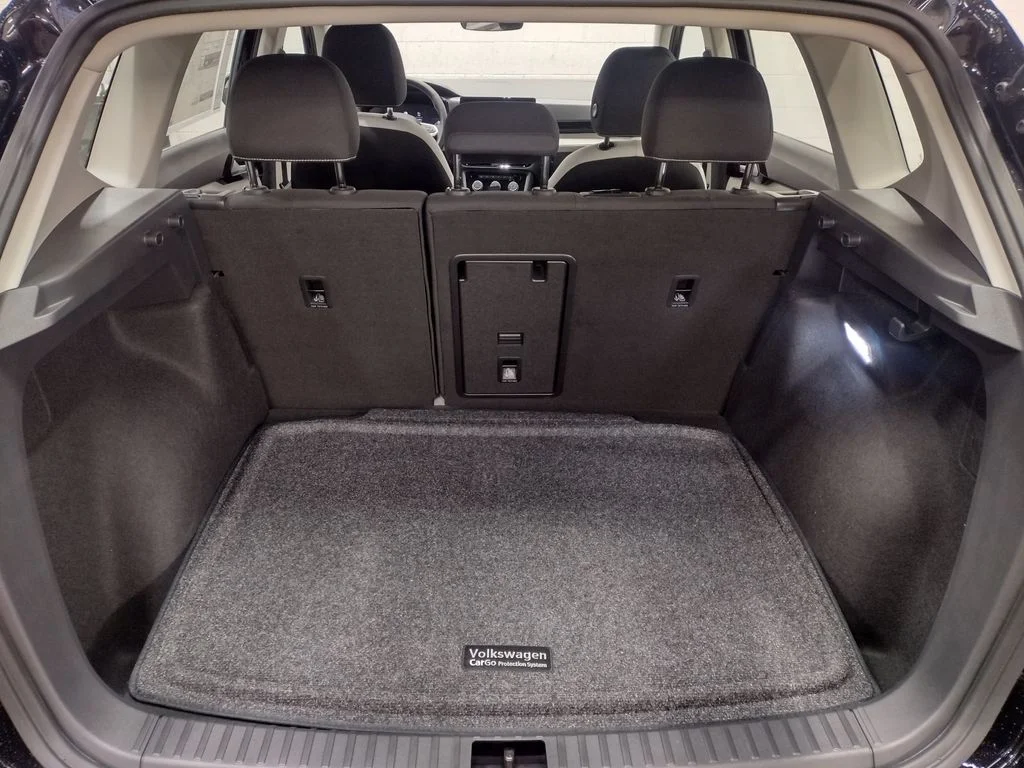 New 2026 Black Volkswagen 1.5T S image 16