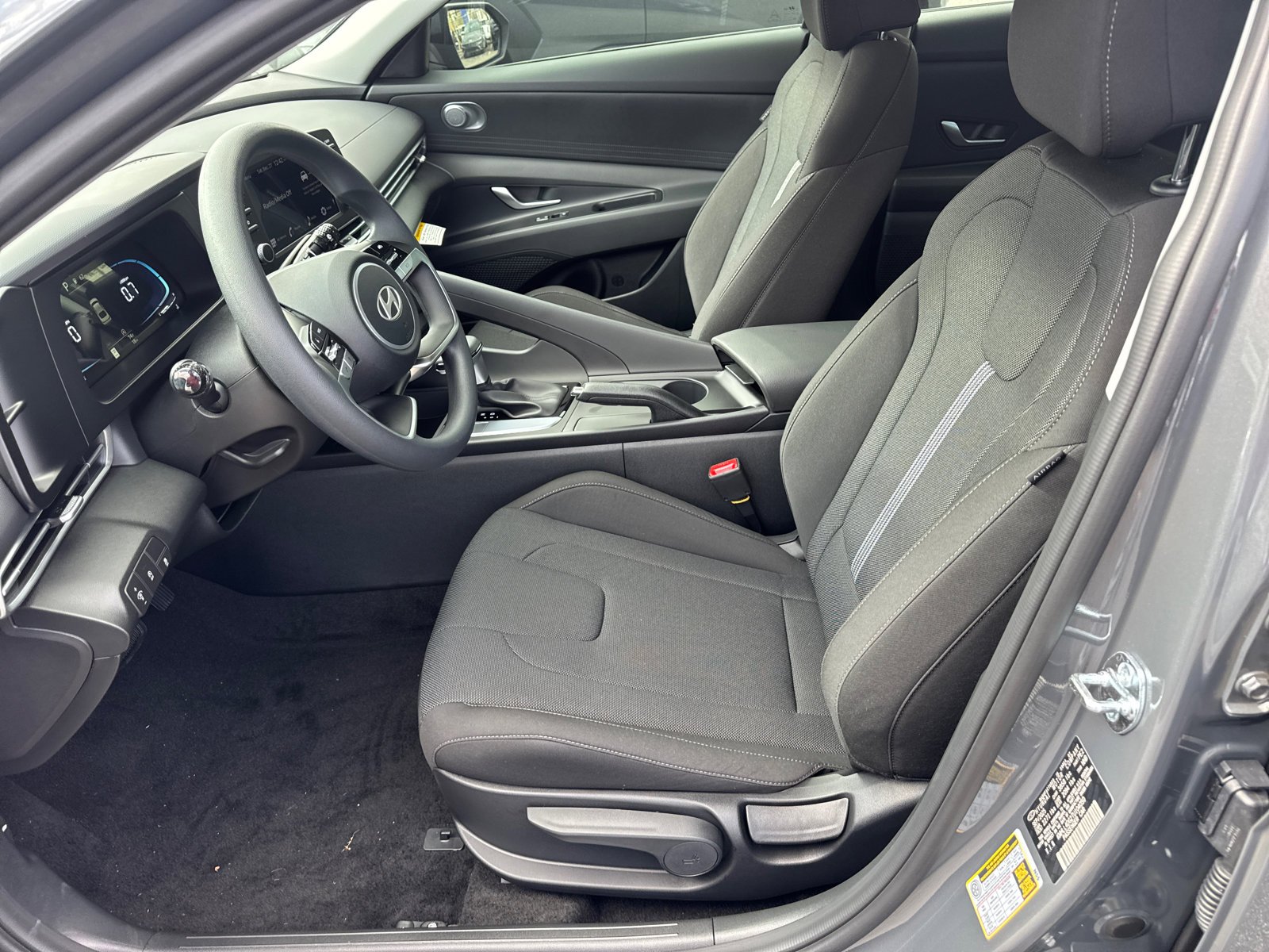 New 2026 Ecotronic Gray Hyundai SE image 9