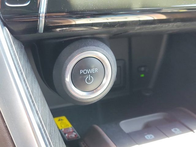 2023 Toyota Venza Limited - Photo 28