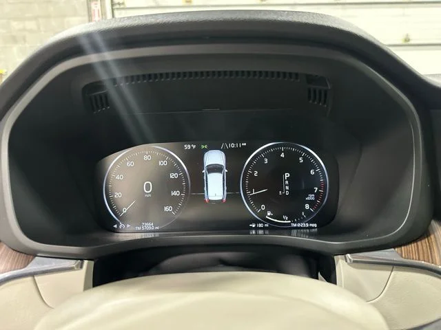 Used 2021 Blue Volvo T6 Momentum image 20