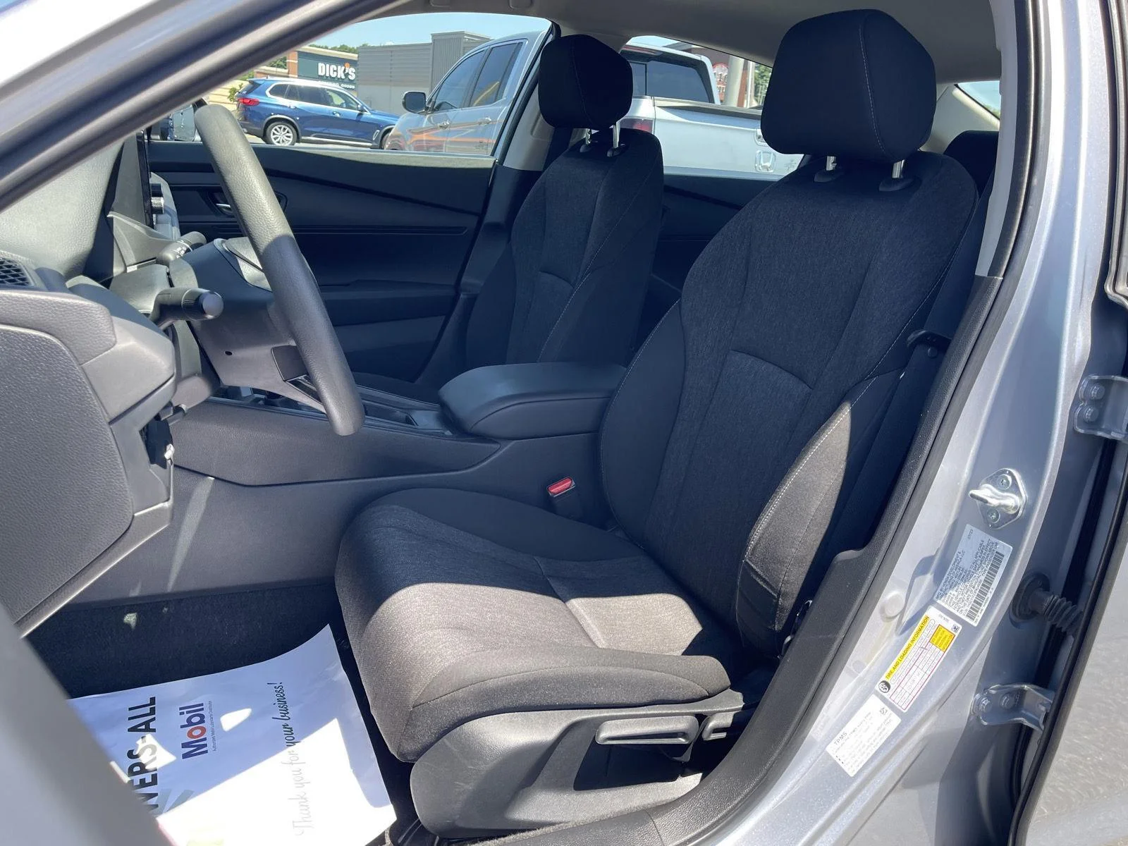Used 2023 Lunar Silver Metallic Honda LX image 13
