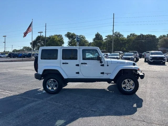 Used 2012 White Jeep Rubicon image 6