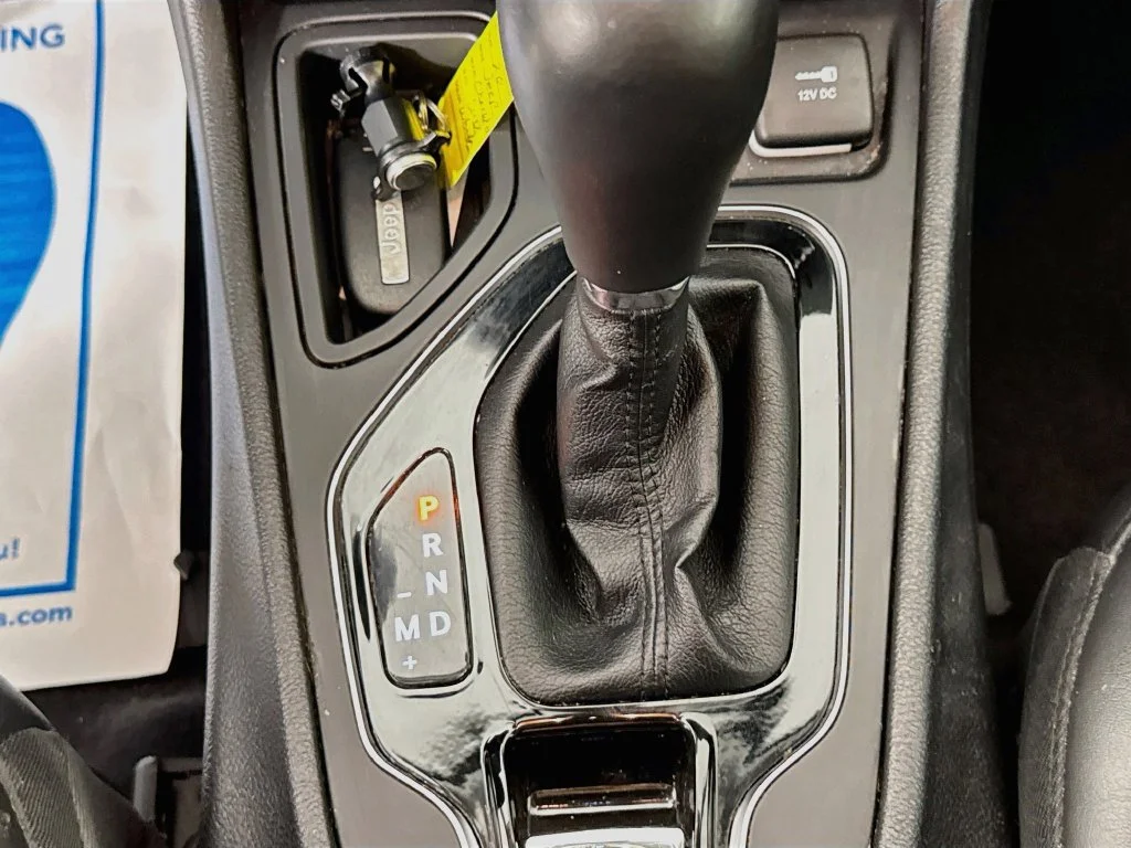 Used 2020 Bright White Clearcoat Jeep Latitude Plus image 20