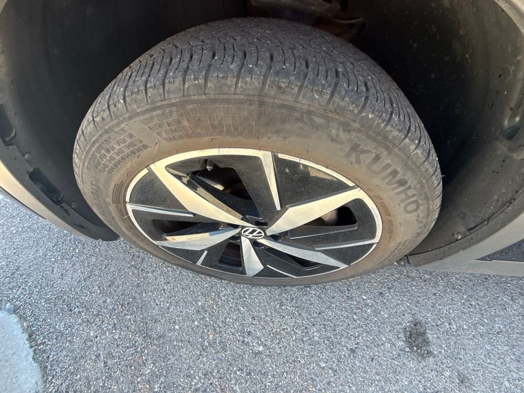 Used 2023  Volkswagen Pro S image 10