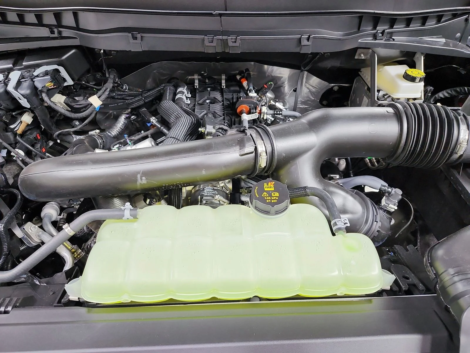 New 2026 Gray Ford Tremor image 18