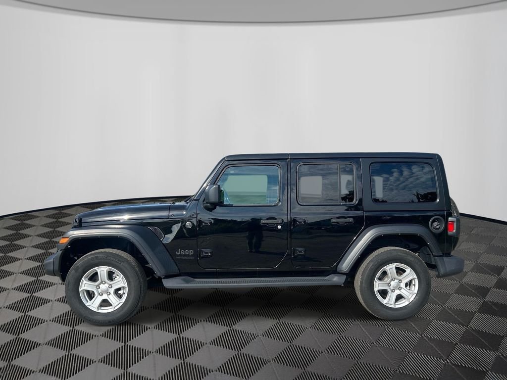 Used 2022 Black Jeep Unlimited Sport S image 2