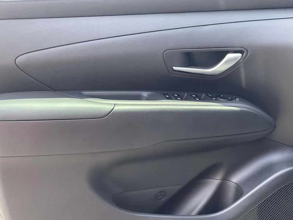 New 2025 Green Hyundai SEL image 12