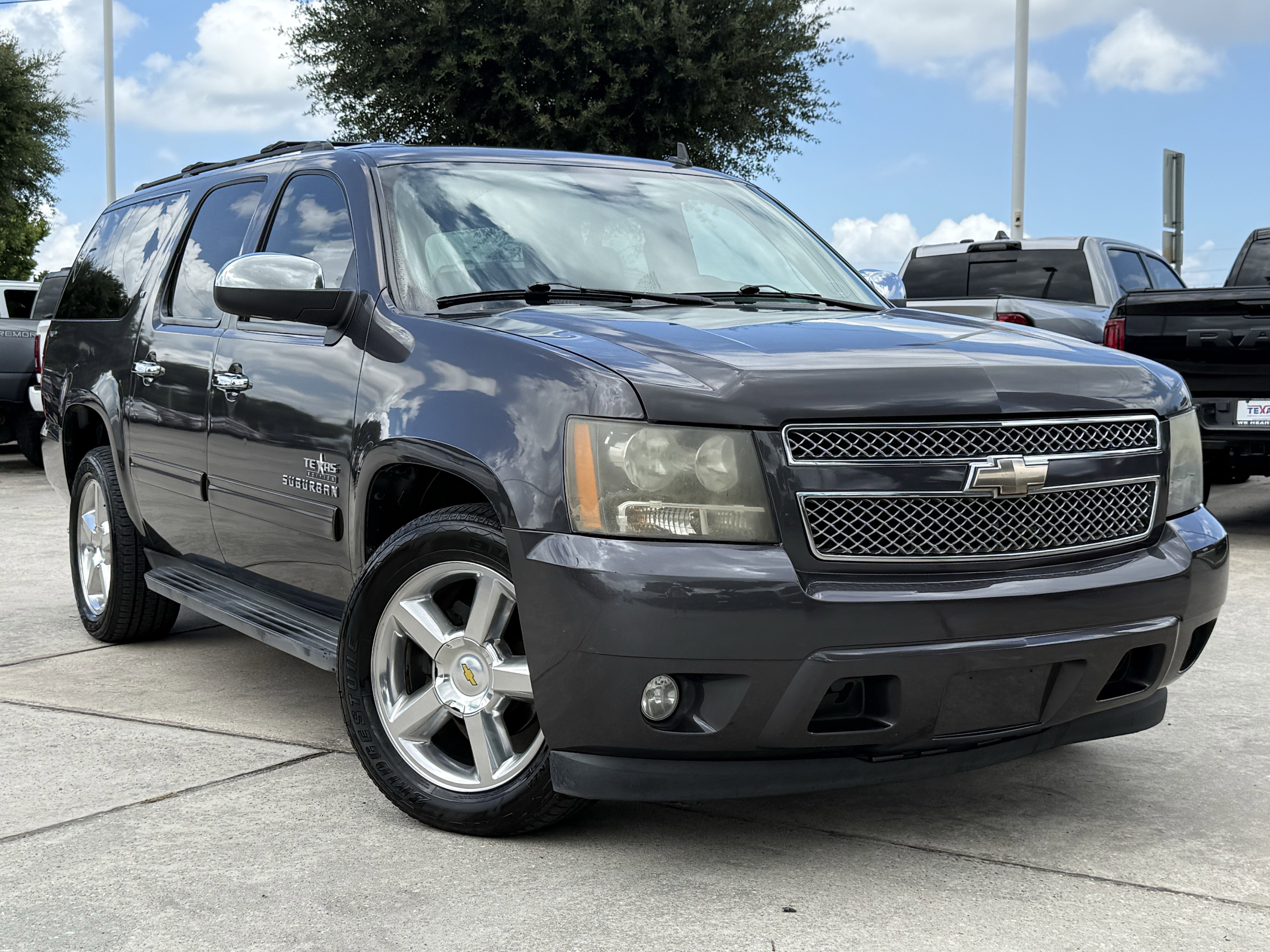 Used 2010 Taupe Gray Metallic Chevrolet LT image 2