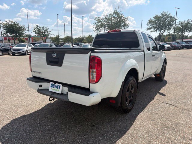 Used 2019 Glacier White Nissan S image 5