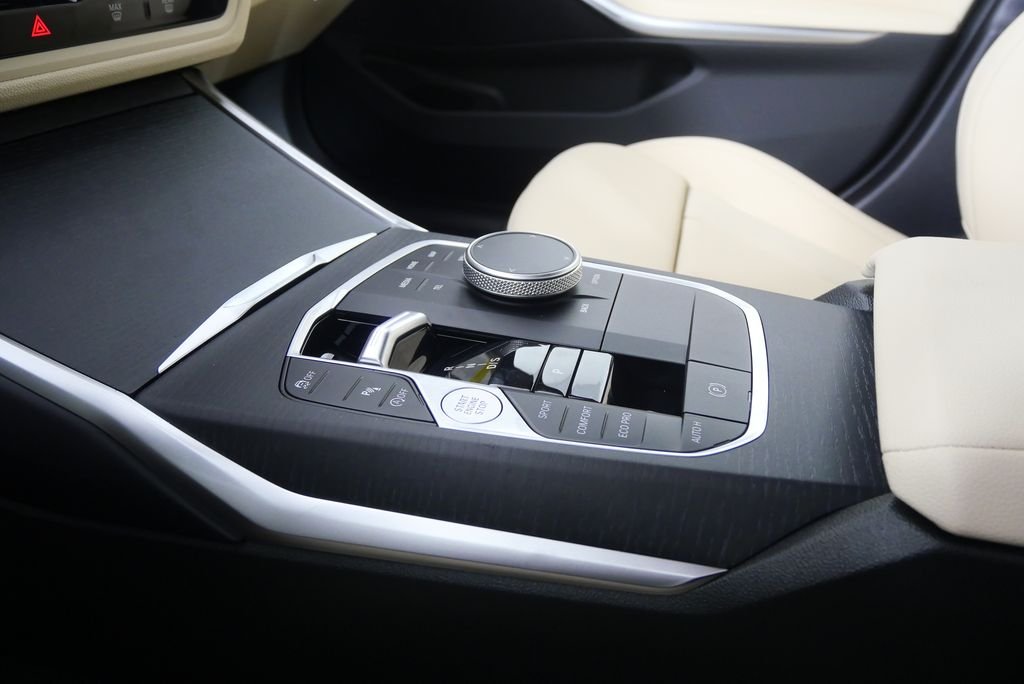 Used 2026 Alpine White BMW 330i image 24