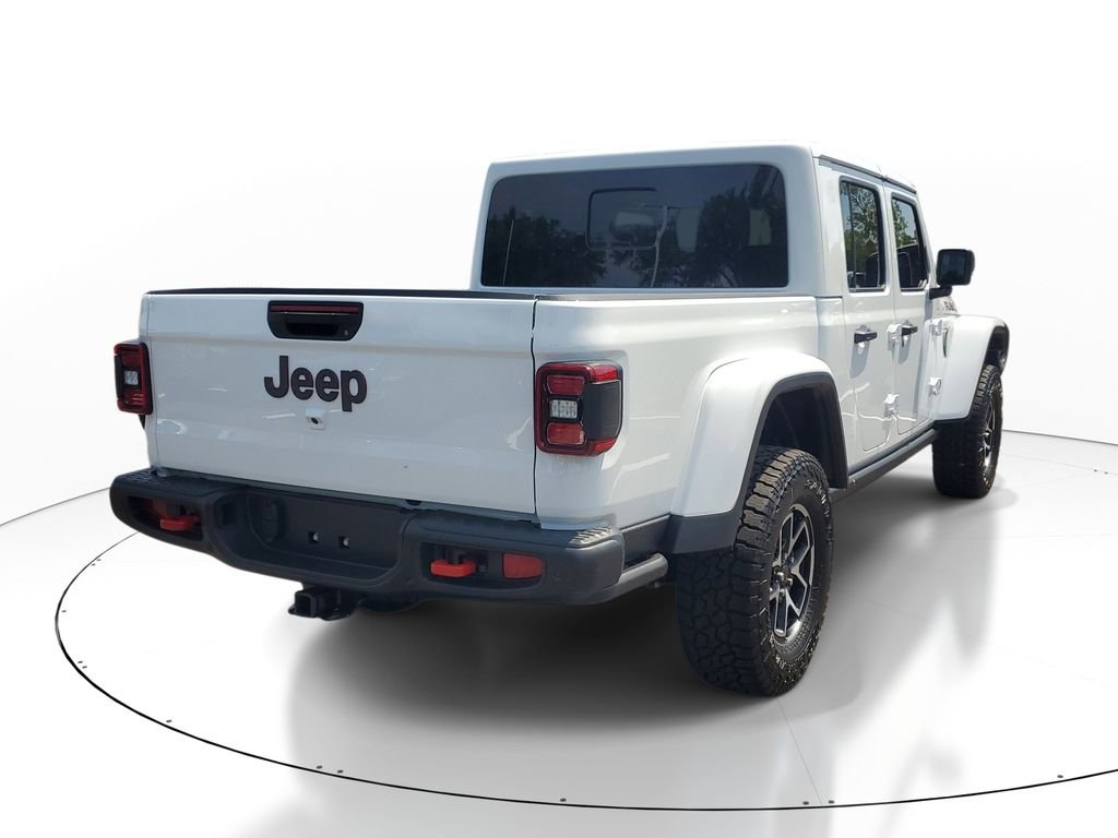 New 2026 Bright White Clear-Coat Exterior Paint Jeep Rubicon X image 3